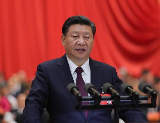 10月18日,习近平在中国共产党第十九次全国代表大会上作报告。新华社记者 鞠鹏 摄